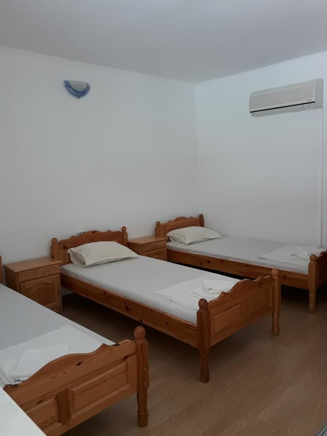 Отель Hotel Sandim Кырджали