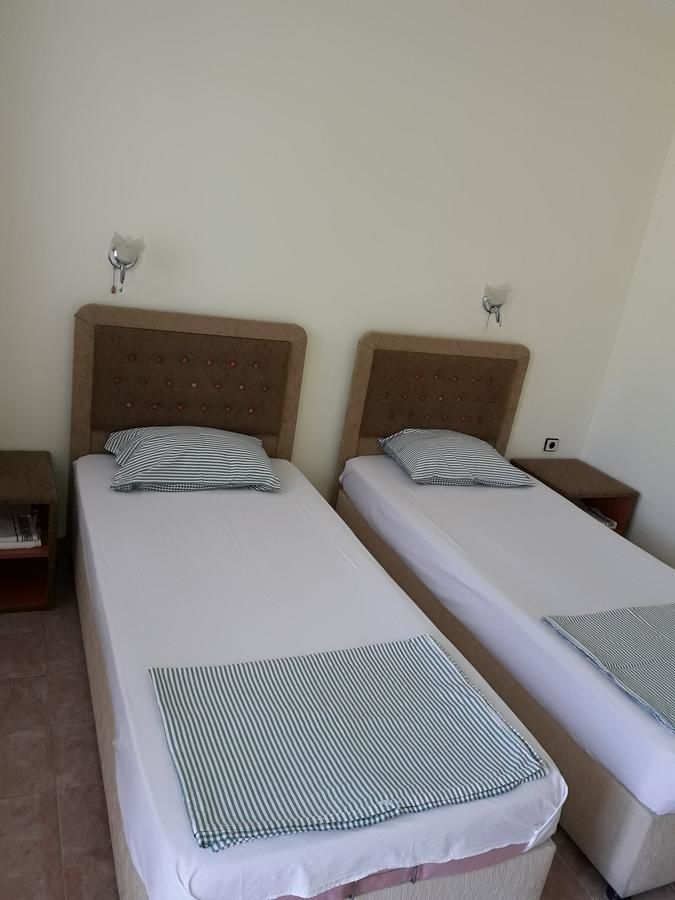 Отель Hotel Sandim Кырджали